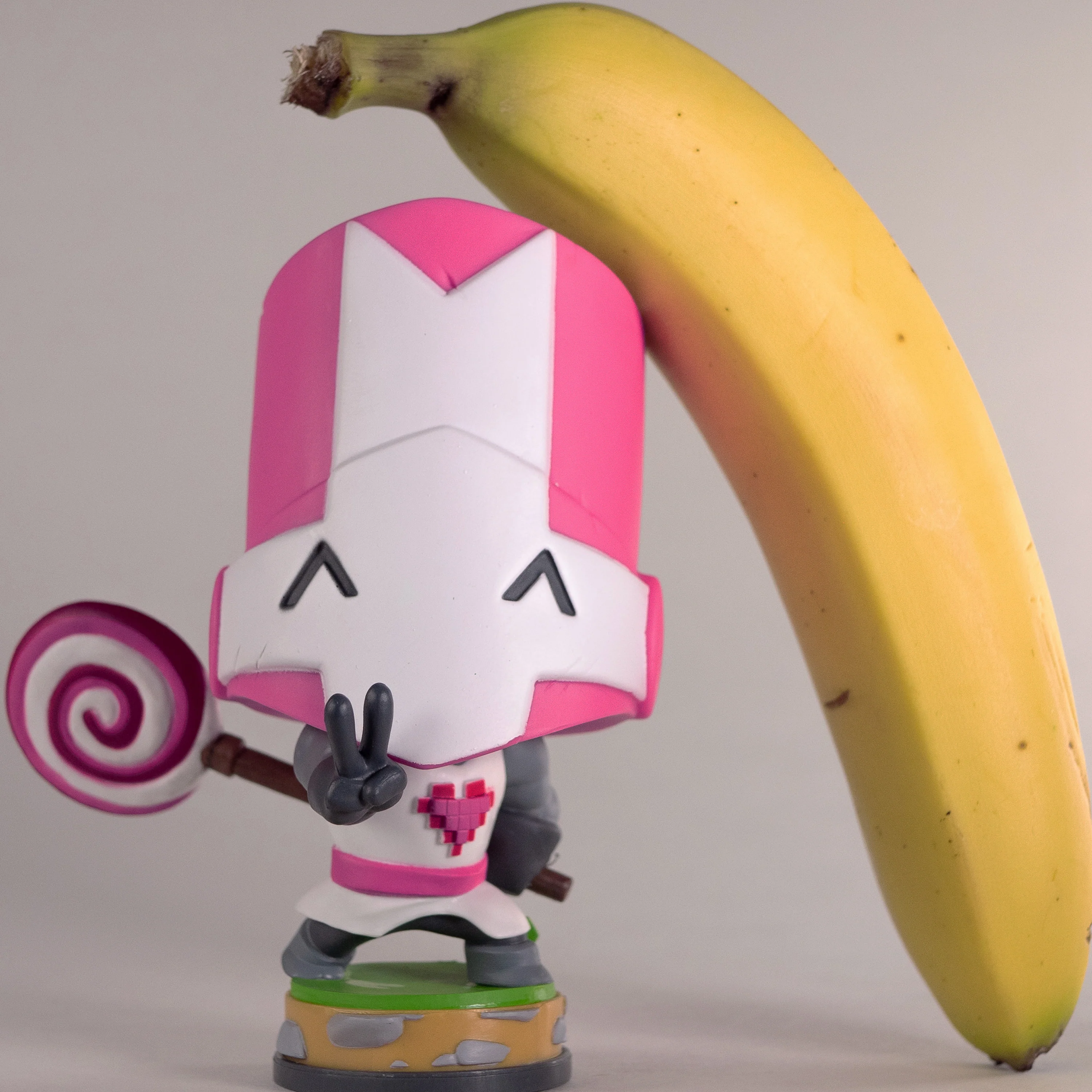 Pink Knight Figurine - Series 2 - Image 4
