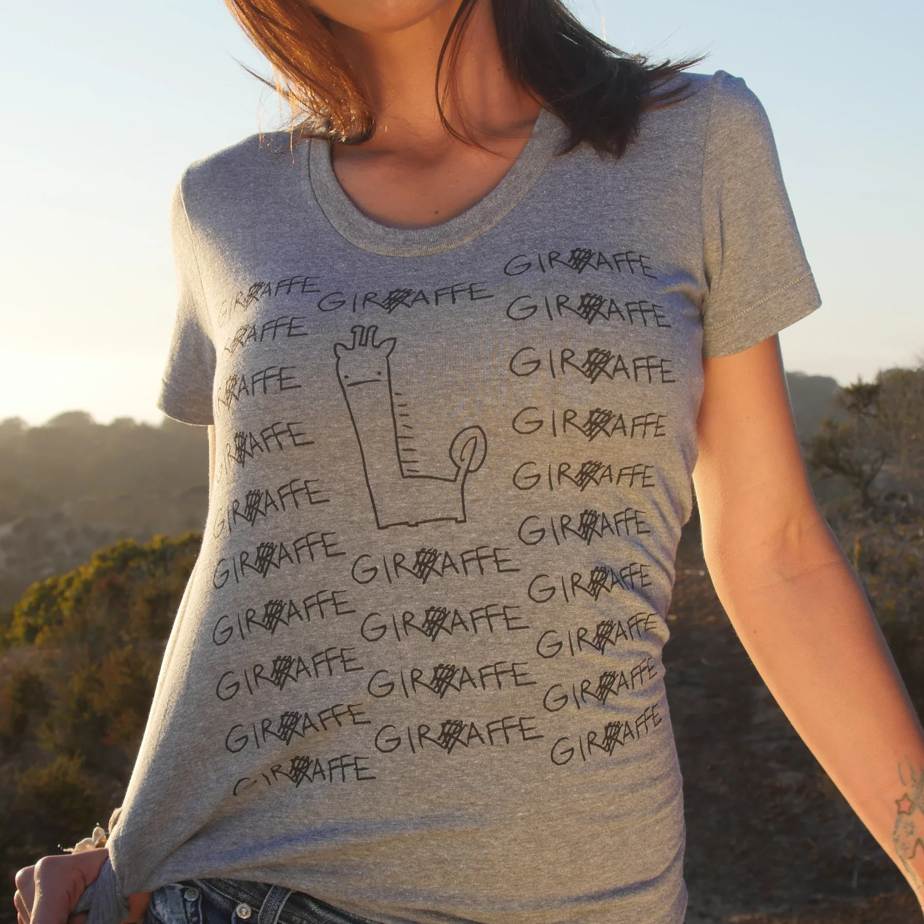 Giraffe Grey T-Shirt - Image 3