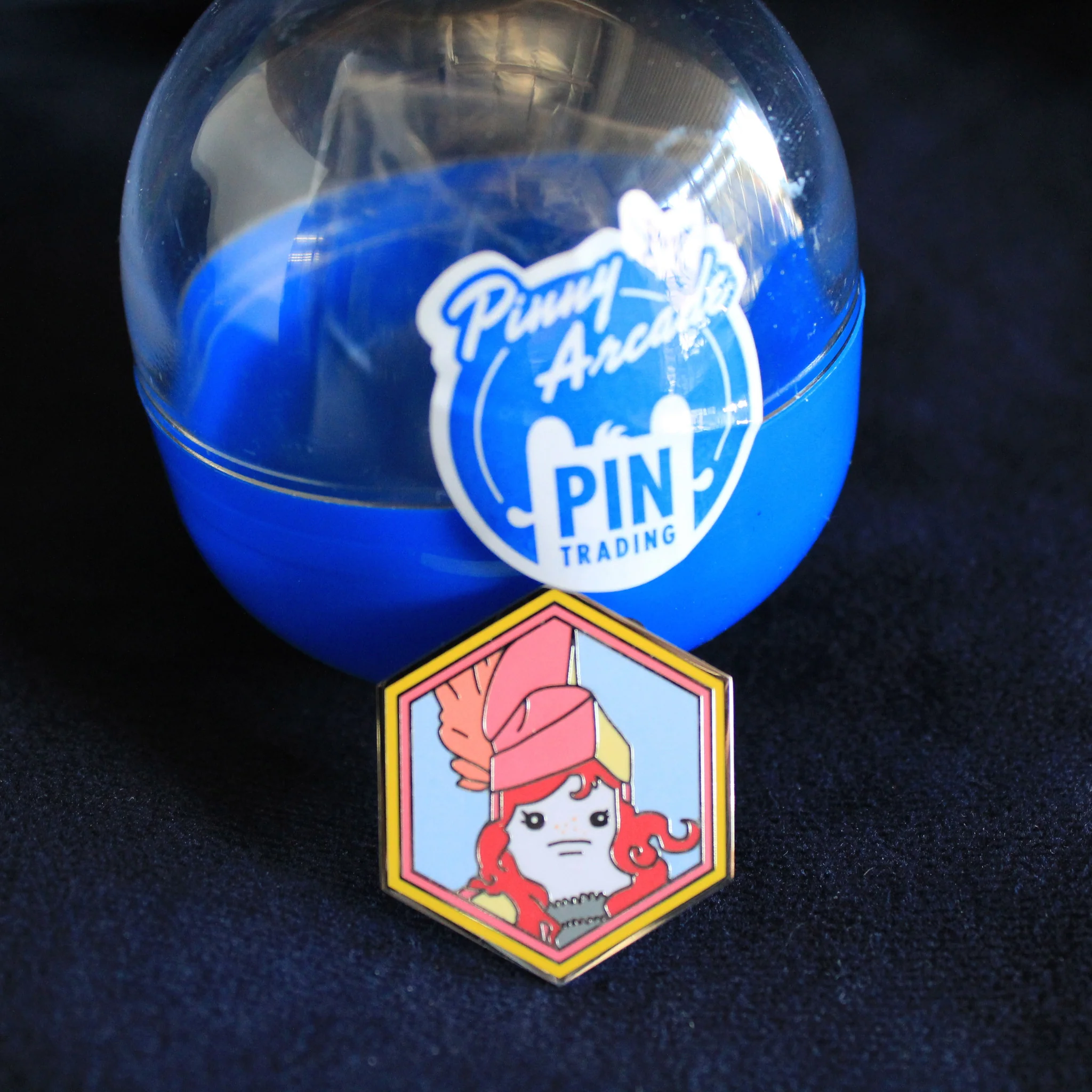 Pinny Arcade Pin - Sofia PIT PEOPLE ® - Image 4